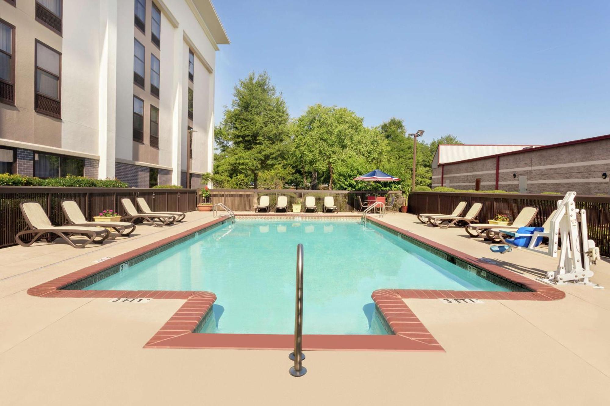 Hampton Inn Birmingham-Trussville Bagian luar foto