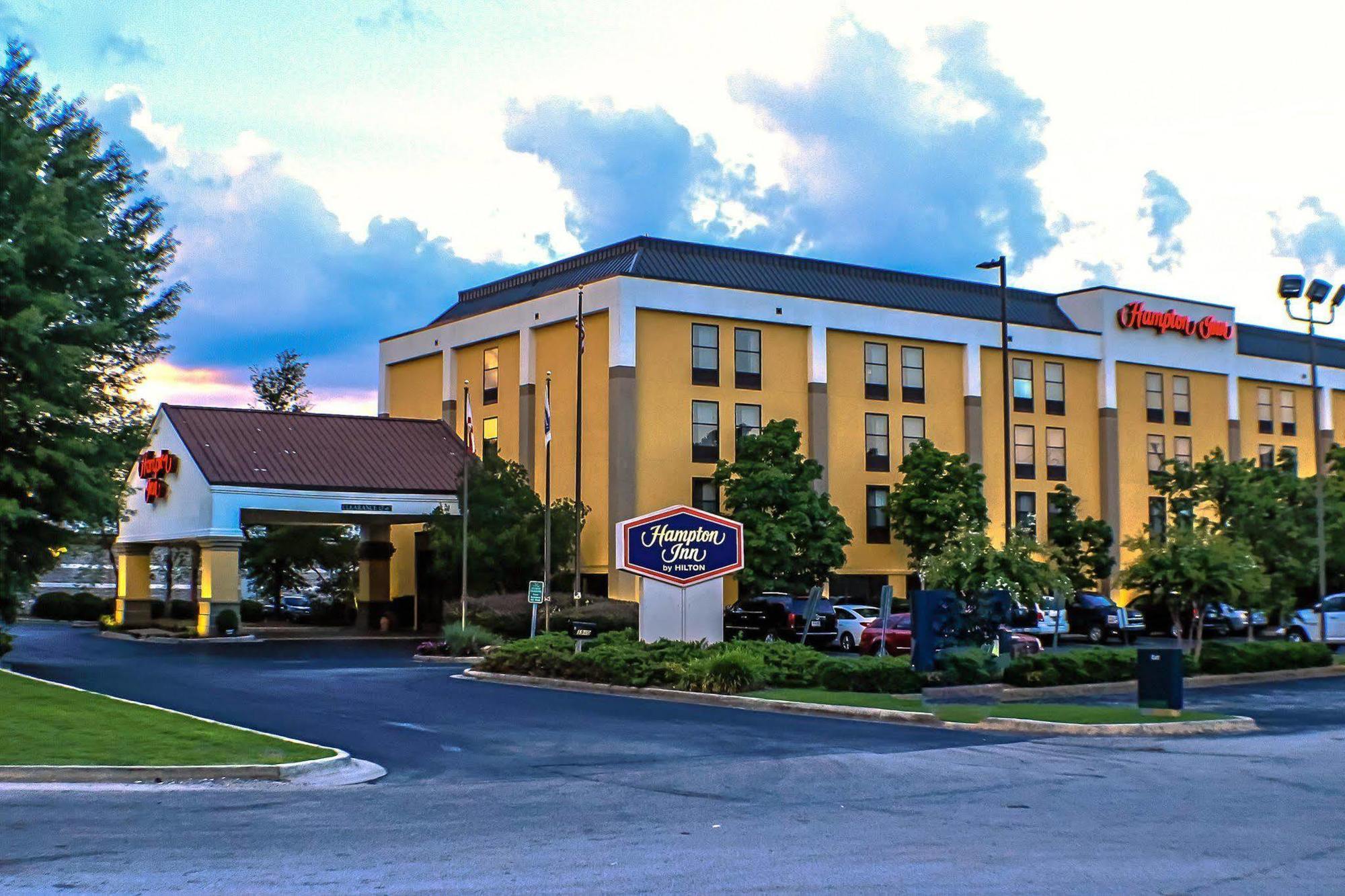 Hampton Inn Birmingham-Trussville Bagian luar foto